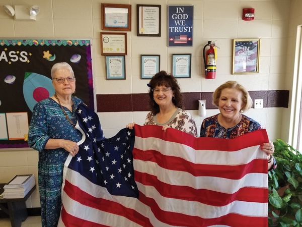 Bobby Barrett Elementary receives new flags