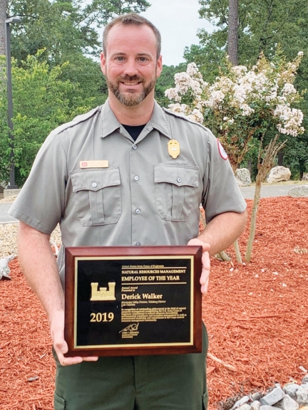Walker receives U.S. Corp of Engineers Chief of Engineers Award